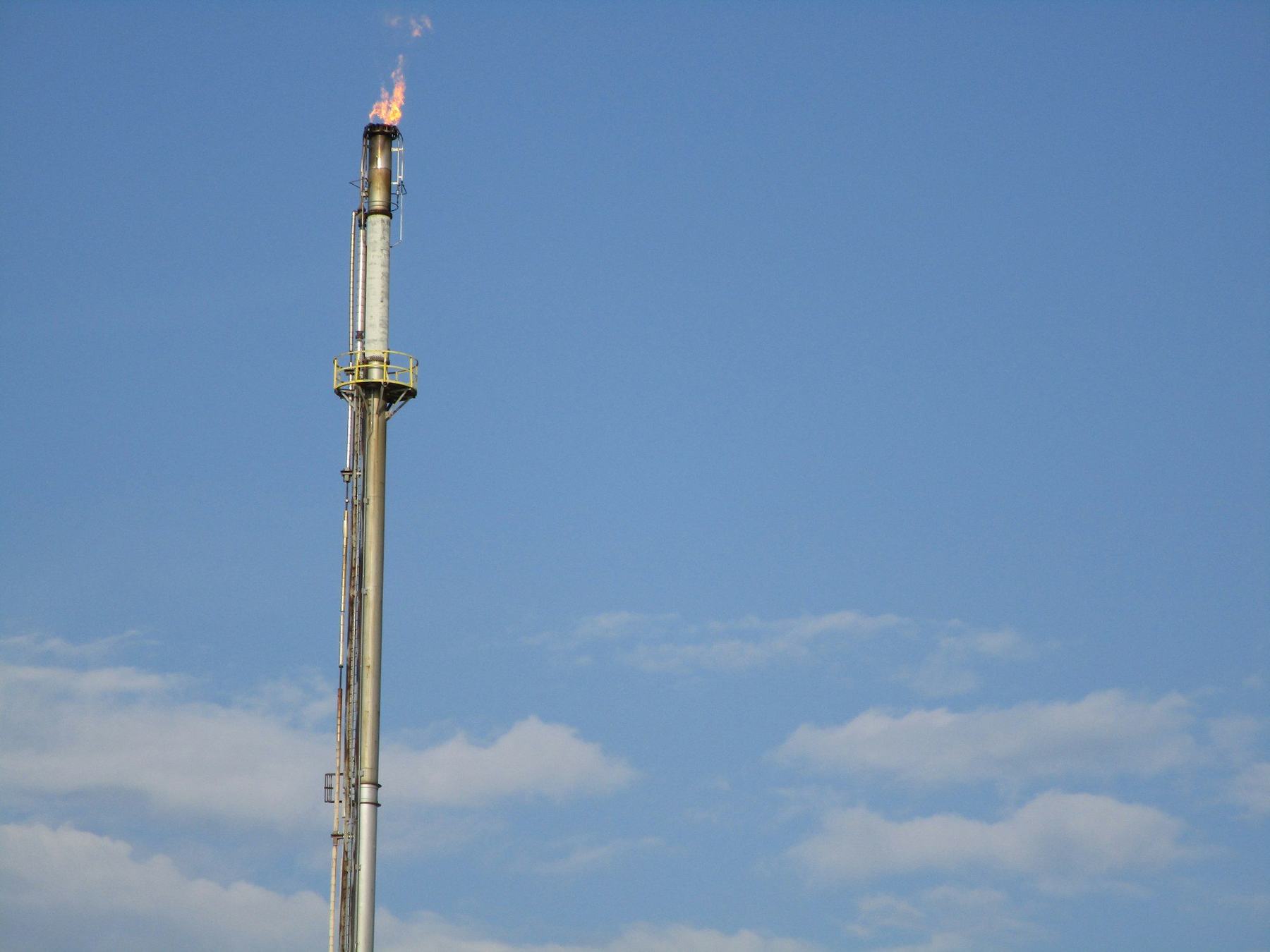 Flare Stack Aviation Warning System
