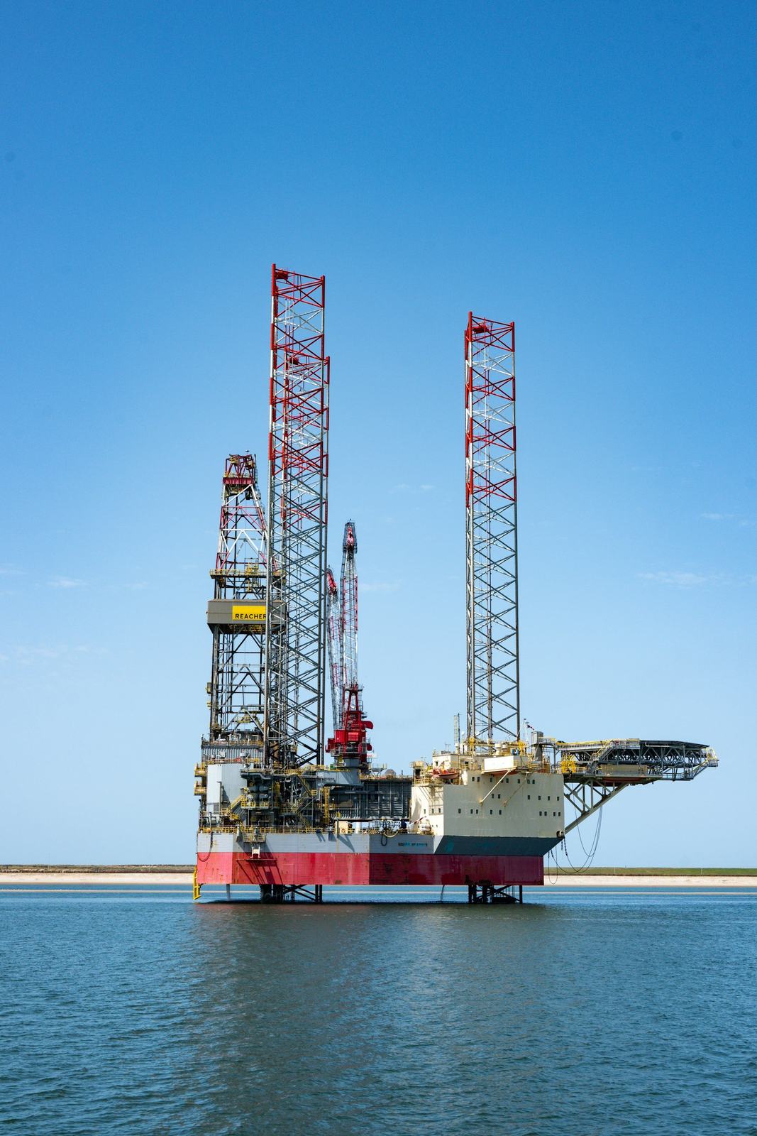 Offshore jack-up rig